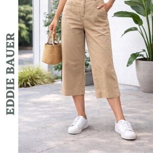 Eddie Bauer Blakely Fit Khaki Cropped Pants Size 12 Cotton Stretch